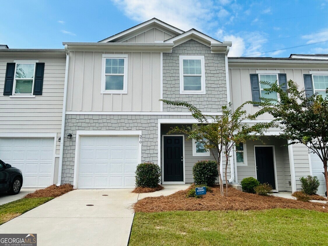 Foto principal - 370 Penn Sta Wy