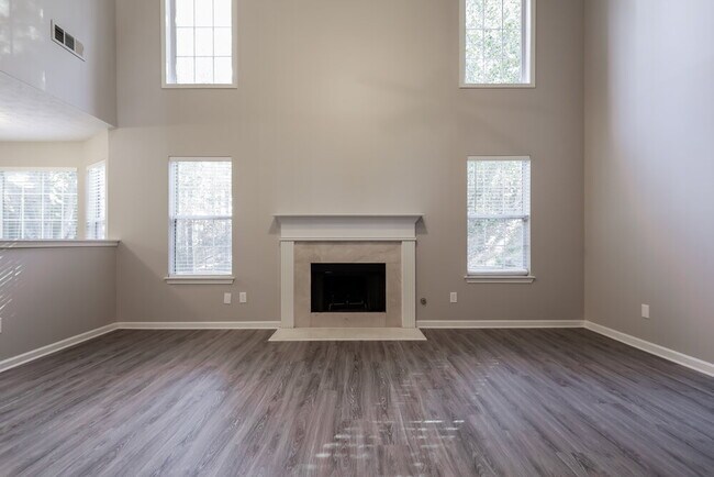 Foto del edificio - 3955 Belmont Ridge Dr