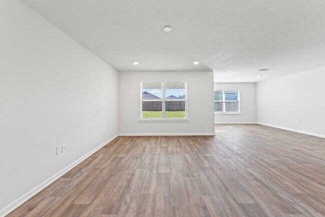 Building Photo - 546 Earl Godwin Rd