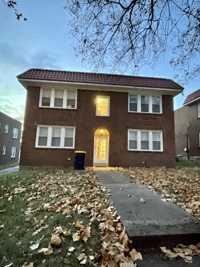 Building Photo - 4240 Holly St