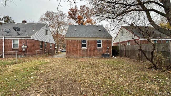 Foto del edificio - 855 John Daly St