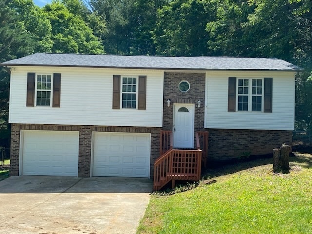 Primary Photo - 3 Bed, 2 Bath home with partial unfinished...