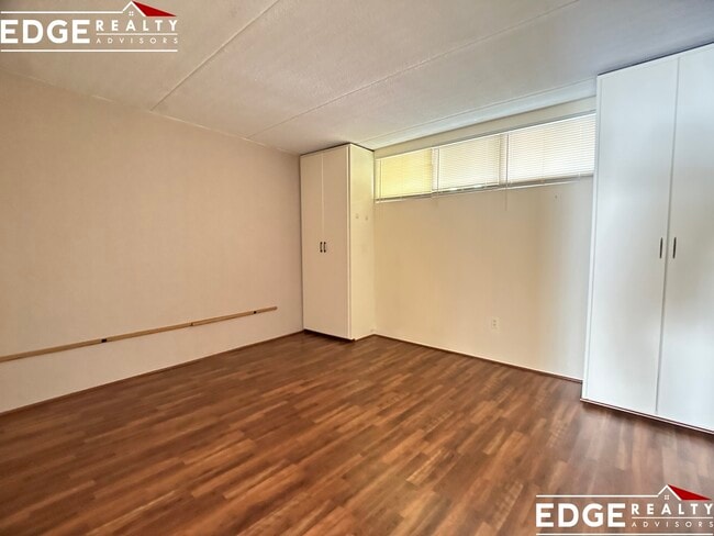 Photo - 200 Swanton St Apartment