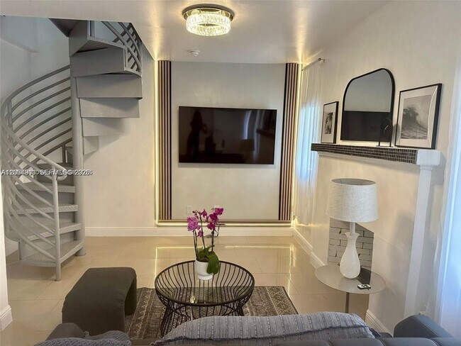 Foto del edificio - 6966 Byron Ave