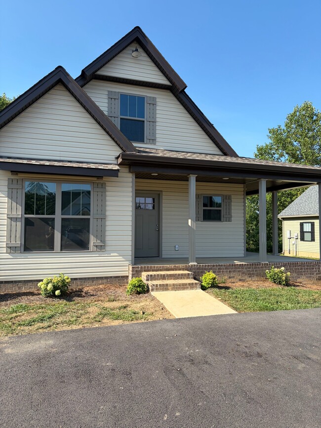 Building Photo - 153 Apache Ln