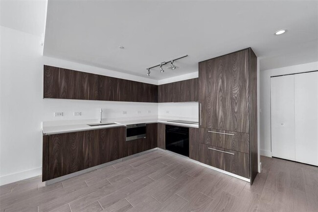 Building Photo - 3131 NE 7th Ave