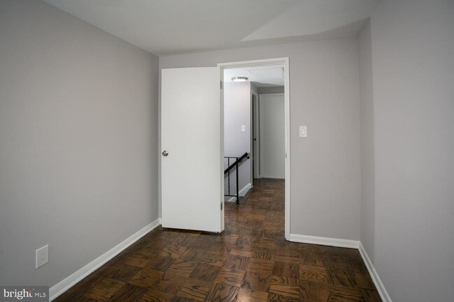 Building Photo - 5810 Moores Run Ct