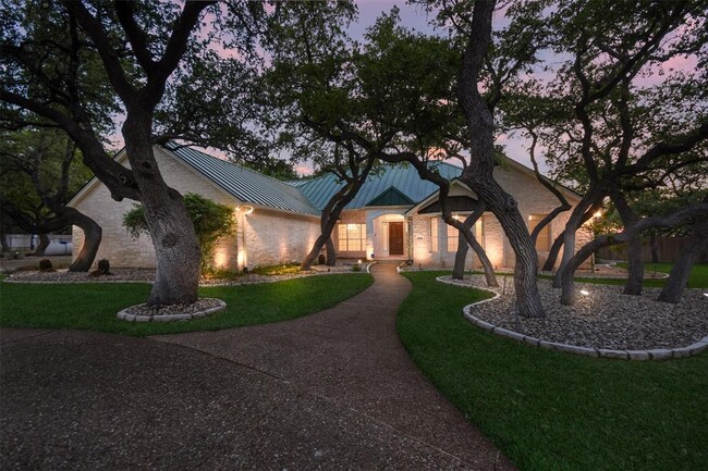 Foto del edificio - 294 Logan Ranch Rd