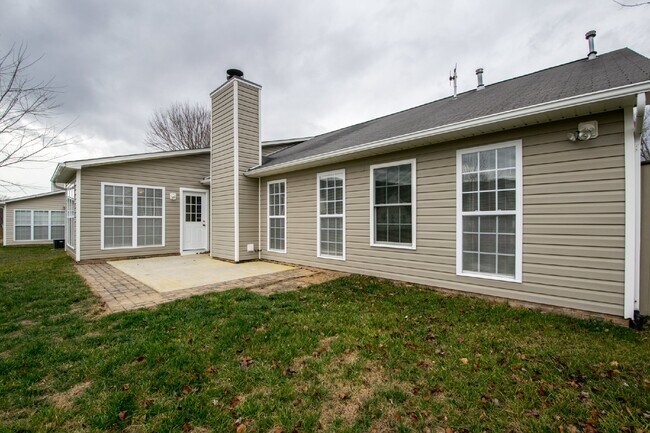 Building Photo - 32 N Sunberry Trail