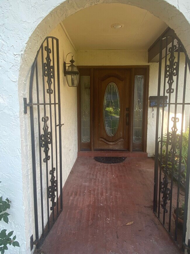 Foto del edificio - 90 Spring Lake Hills Dr