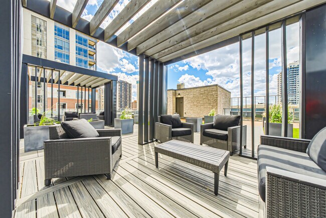 Terrasse sur le toit - Marquee Residence