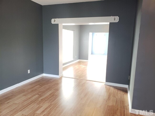Building Photo - 1127 Fieldstone Dr