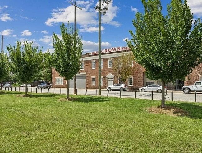 Peaceful park across the road. - 320 M L K Jr Dr SE