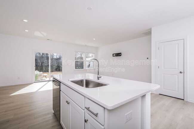 Building Photo - 265 Sweetbay Tree Dr