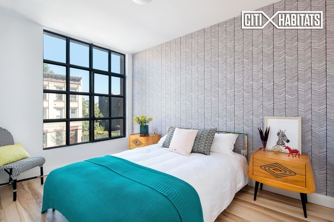 Foto del edificio - 564 Saint Johns Pl