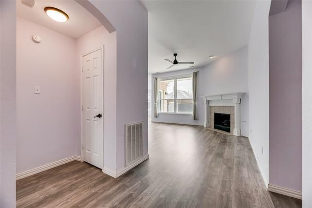 Foto del edificio - 9713 Enmore Ln