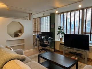 Foto del edificio - 1460 N Sandburg Terrace