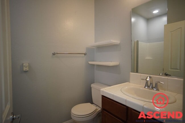 Building Photo - Luxurious Living in a Gated Community: Sol...