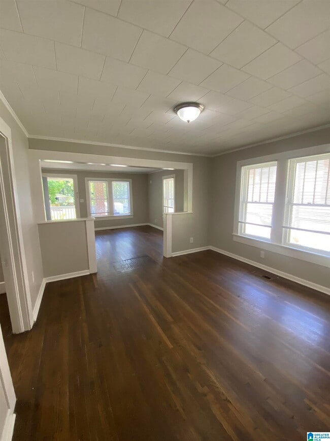Building Photo - 139 Elrie Blvd