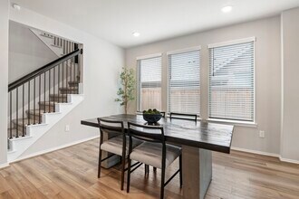 Building Photo - 21631 Cascades Pass Ct