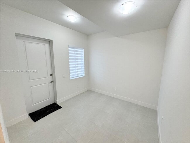 Building Photo - 34526 SW 191st Ave