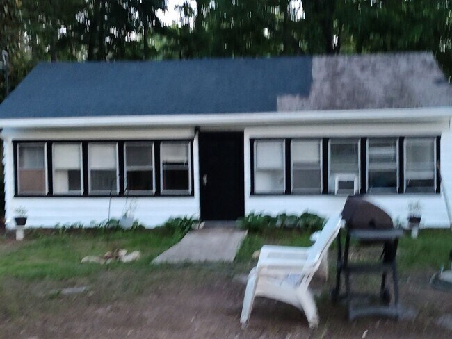 Foto del edificio - 11416 Bristol Rd