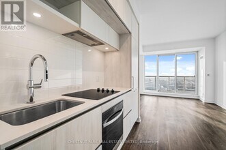 Building Photo - 2 David Eyer Rd