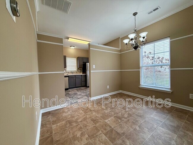 Building Photo - 8803 Cinnabay Dr