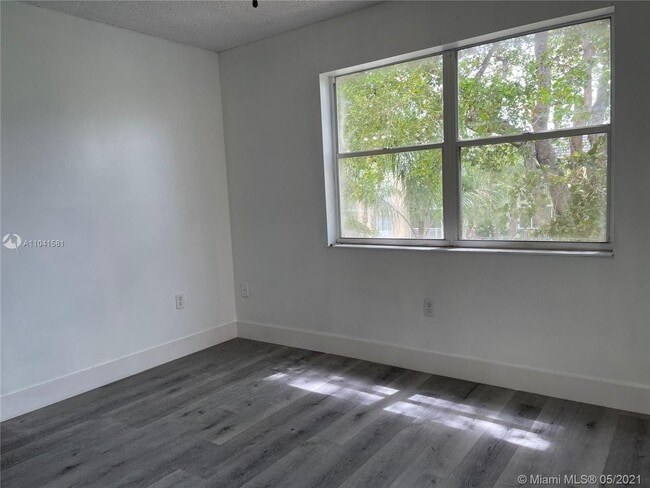 Building Photo - 8620 SW 212th St