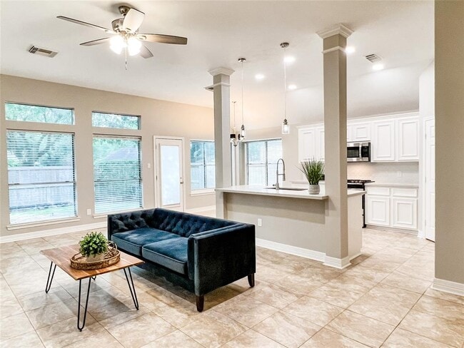 Building Photo - 3207 Ivy Bend Dr