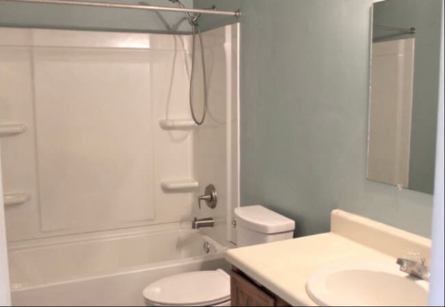 Foto del edificio - 8022 Timberlake Rd