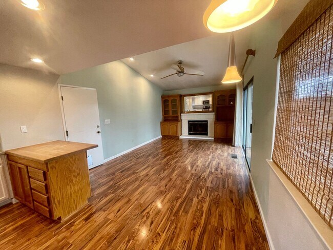 Building Photo - Don't miss this opportunity!!!