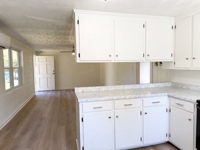 Foto del edificio - For Rent – $1,020/month | 2 Bed | 1 Bath
