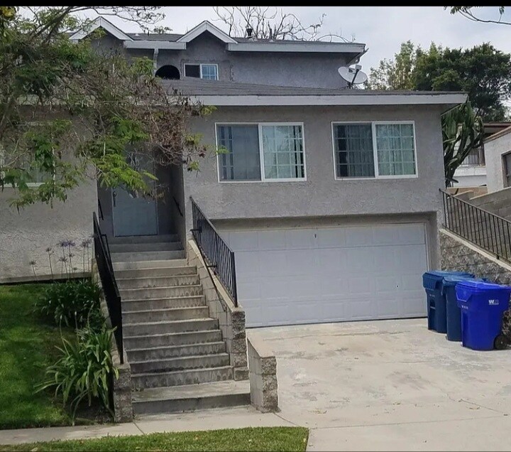 Primary Photo - 313 E Fairview Blvd
