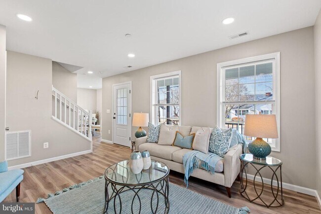 Foto del edificio - 41573 Church St