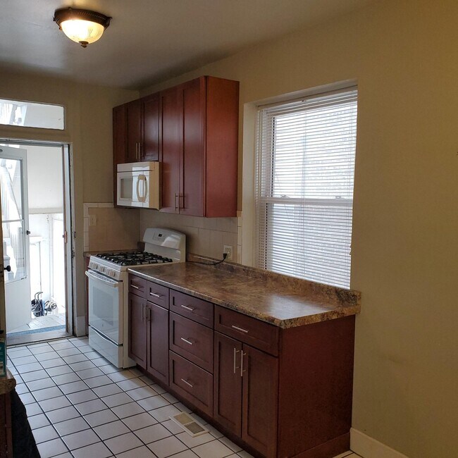 Foto del edificio - 4852 N ROCKWELL St