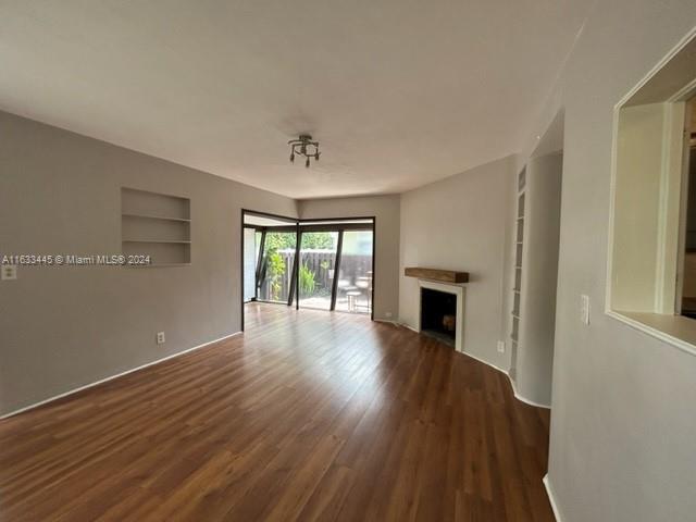Foto del edificio - 1600 NE 5th St
