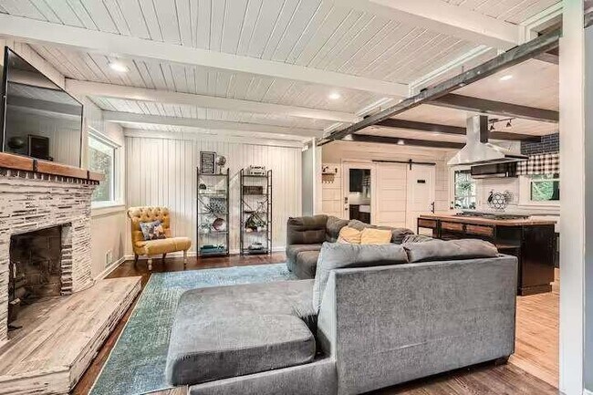Foto del edificio - 3516 Dale Ln SW