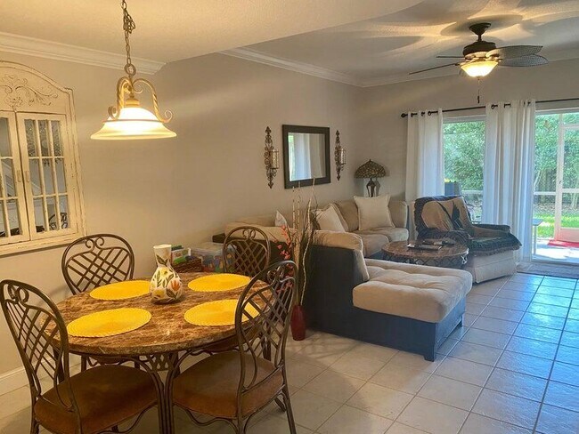 Foto del edificio - 932 Kokomo Key Ln