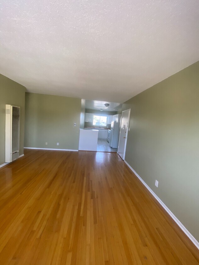 1320 Pico Blvd Unit D, Santa Monica, CA 90405 Apartments in Santa