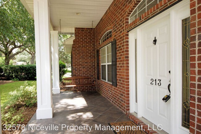 Building Photo - 4 br, 3 bath House - 213 Sweetwater Run