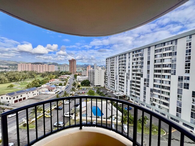 Foto del edificio - Horizon View Tower/2 BD/2 BA/1 PK