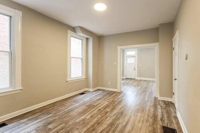 Foto del edificio - 4210 Colerain Ave