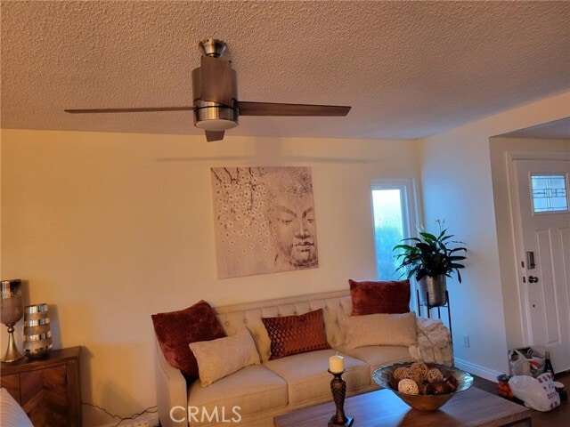 Foto del edificio - 208 W 37th St