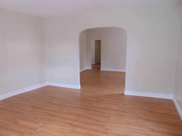 Foto del edificio - 761 E 211th St