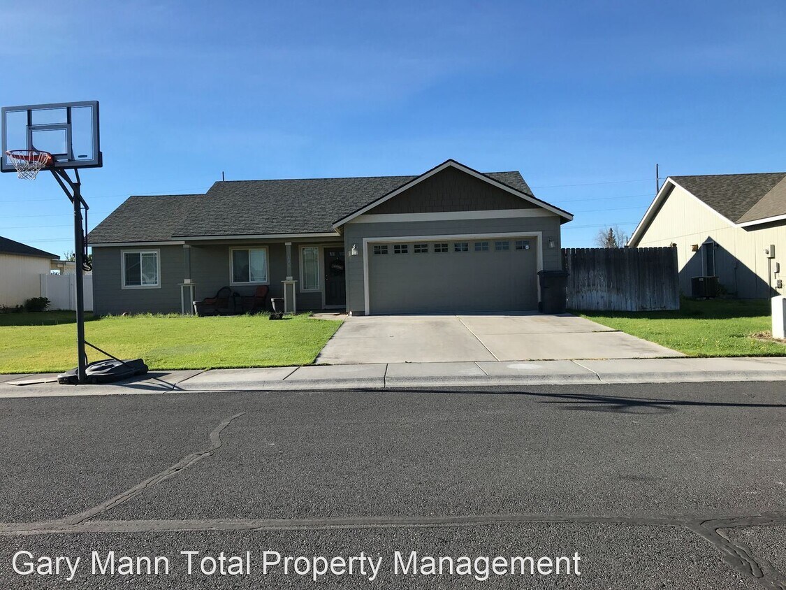 Foto principal - 3 br, 2 bath House - 806 5th Ave