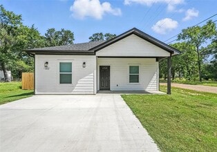 Building Photo - 102 Navajo Dr