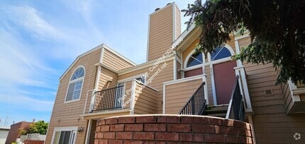 Building Photo - 2453 Country Ln