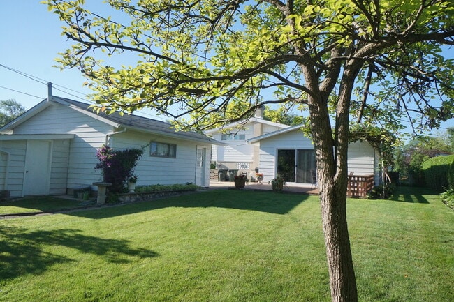 Foto del edificio - 2924 Virginia Ln