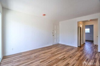 Building Photo - 46728 Crawford St